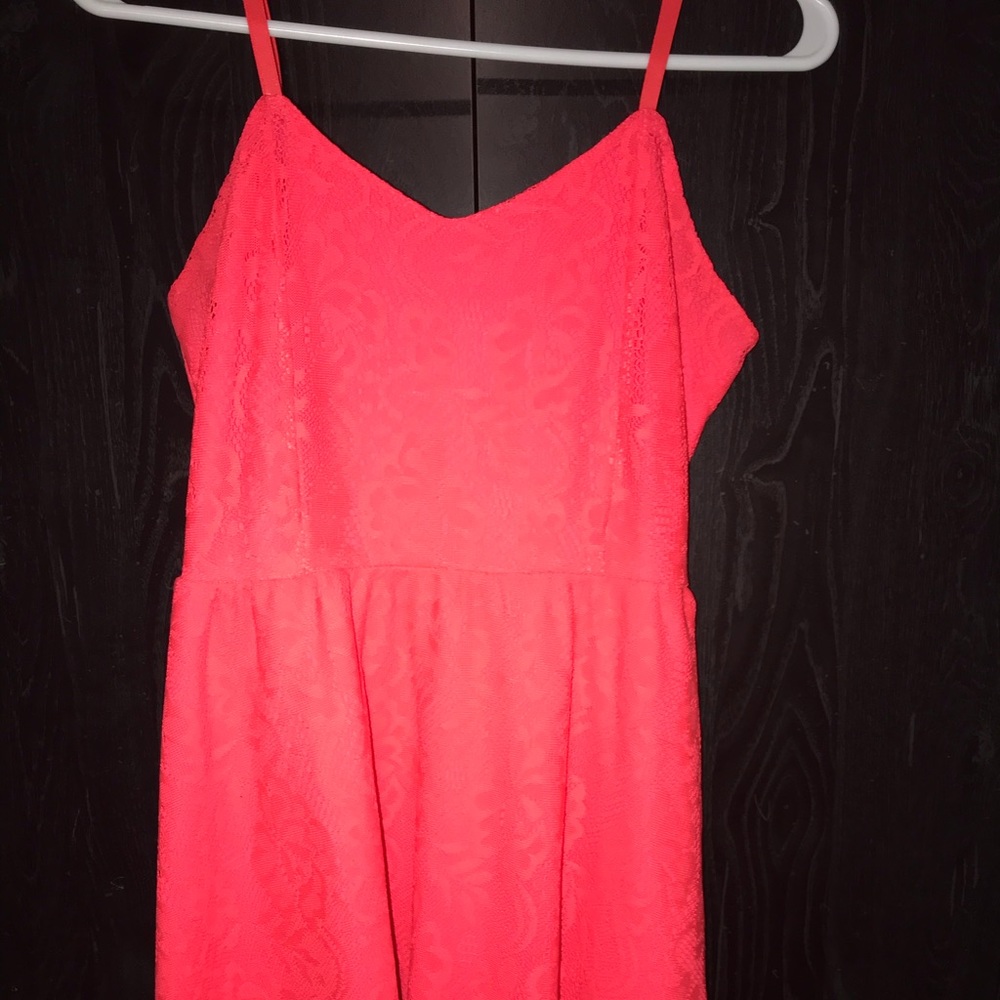 🎉5️⃣ for 2️⃣5️⃣ 🎉
 Bright coral lace dress